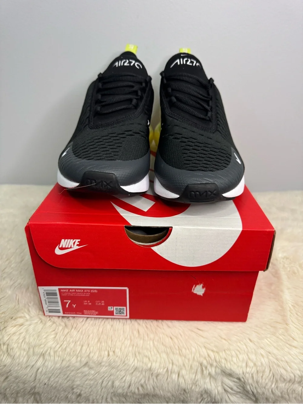 New in Box 📚Nike Air Max 270